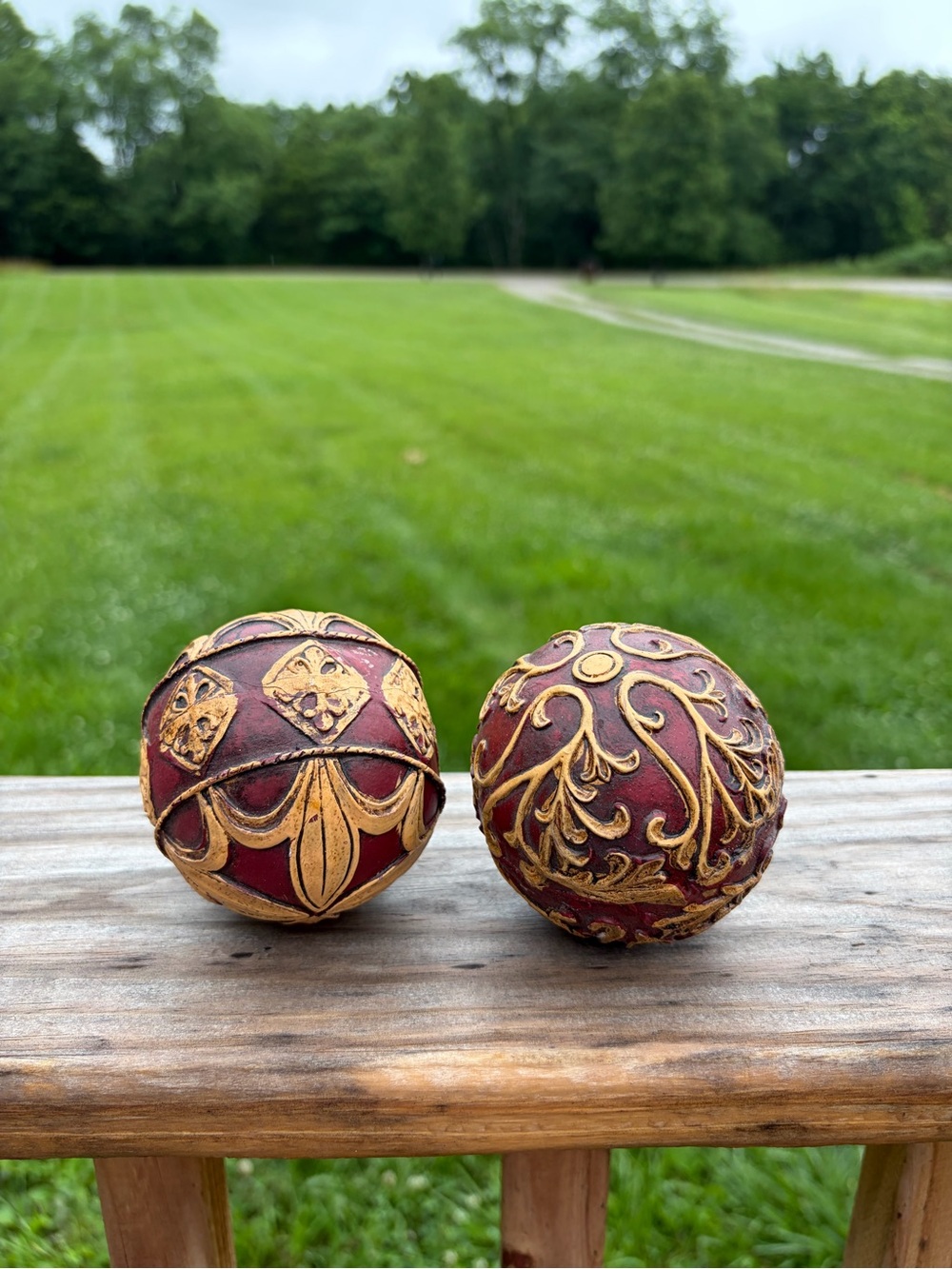 Vintage Style Ornate Decorative Resin Ball Orb Burgundy Cream Deco Sphere Filler